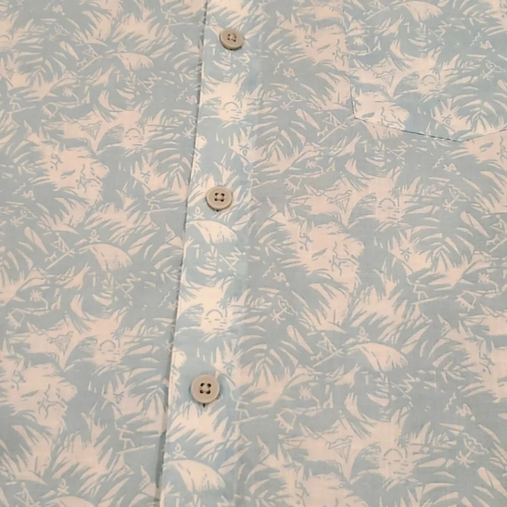 Mens Columbia leaf print button down size L